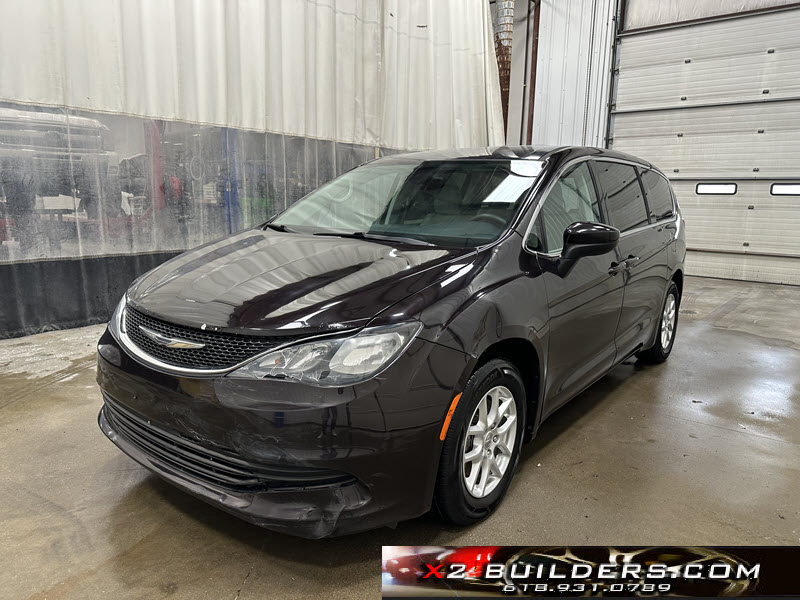 2017 Chrysler Pacifica Touring 